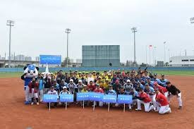 中超-王耀鹏头球闪击 浙江3分钟连扳两球2-2亚泰